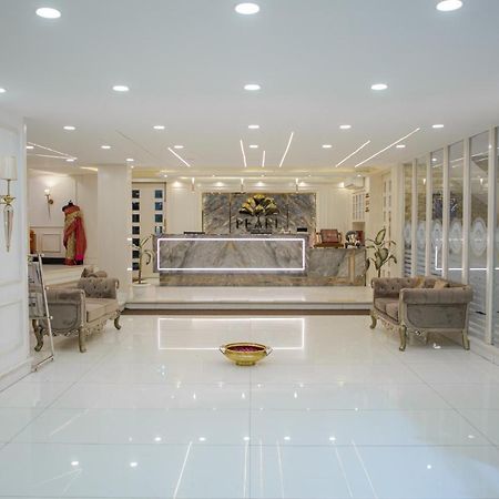 Отель Pearl Courtyard Варанаси Экстерьер фото