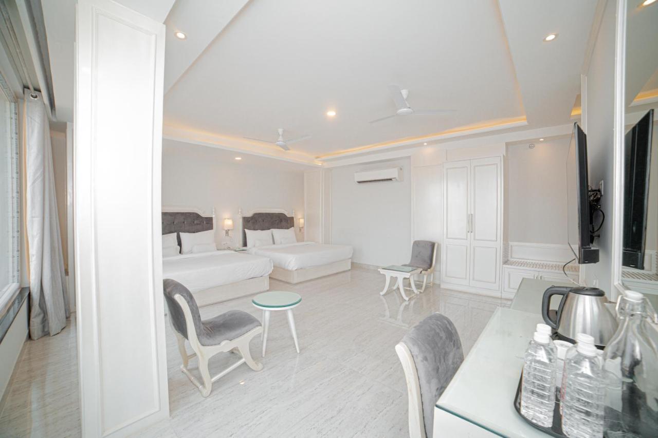 Отель Pearl Courtyard Варанаси Экстерьер фото