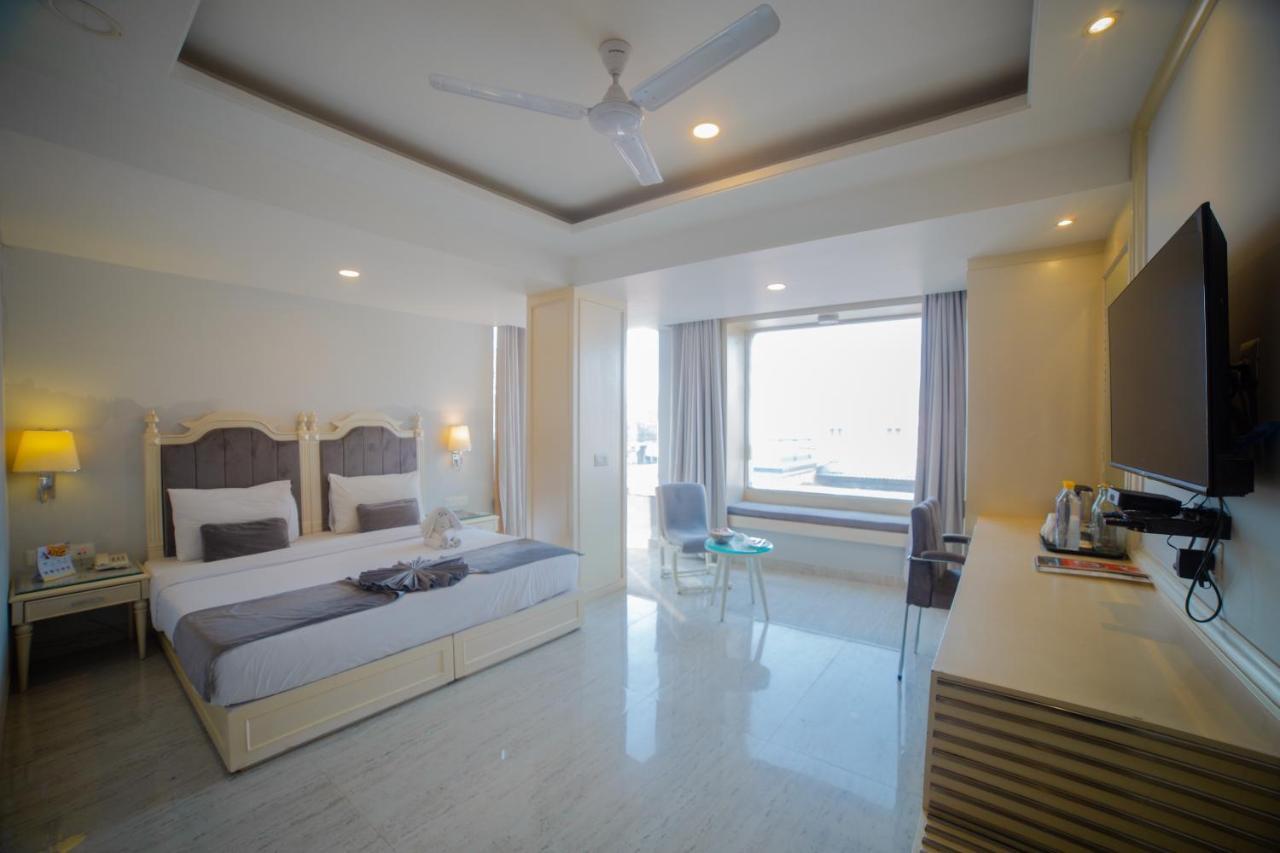 Отель Pearl Courtyard Варанаси Экстерьер фото